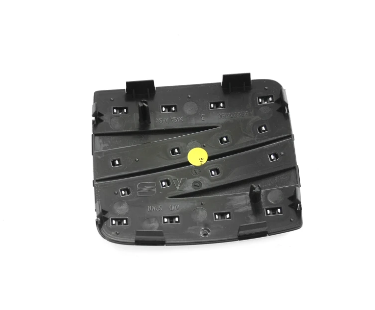 SEAT ARONA KJ7 priekinio bamperio radiatoriaus grotelės emblema originali 5FA853679CCMO