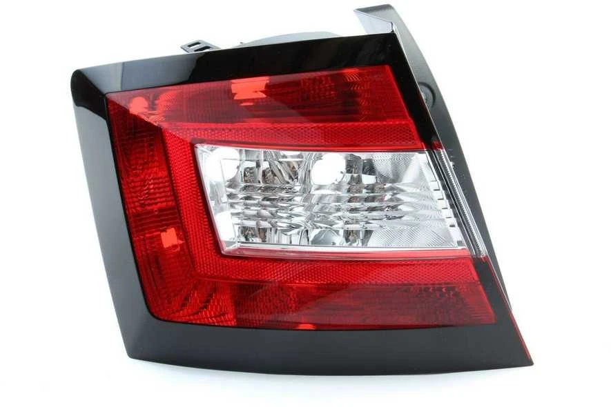 Skoda Fabia NJ 2015-2023 Galinis Šviesos Žibintas Kairys Originalus 6V6945111