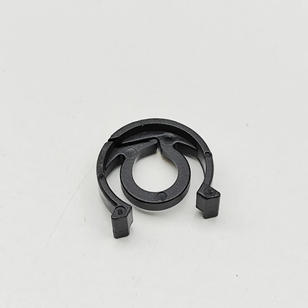 Škoda Reduction Agent Line Bracket Volkswagen Golf Audi A3 Q3 Q7 5Q0131645B Originalus