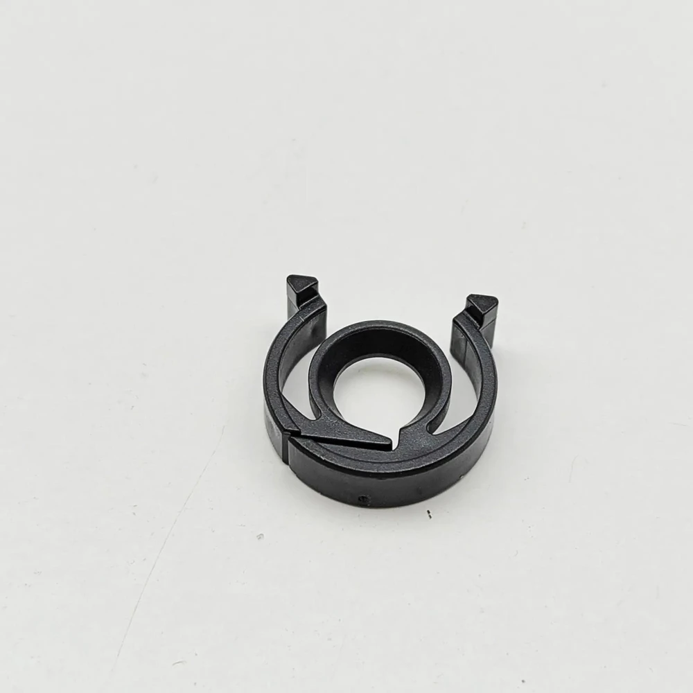 Škoda Reduction Agent Line Bracket Volkswagen Golf Audi A3 Q3 Q7 5Q0131645B Originalus
