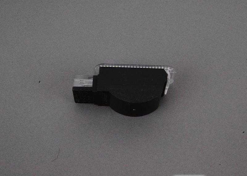 Šviesos Šaltinis PORSCHE Audi A3 A4 A6 A8 Q3 Q5 Q7 R8 Originalus 4B0947415A