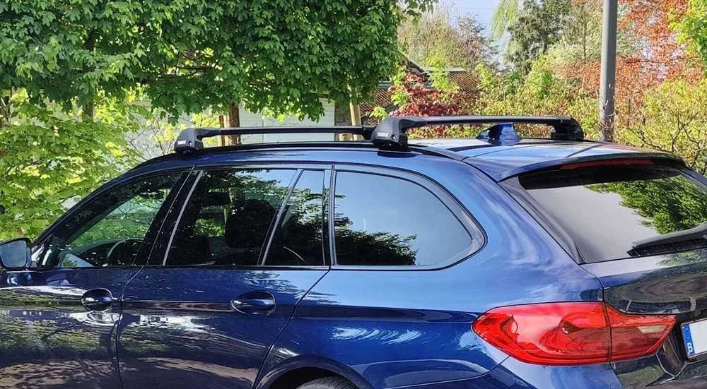 Thule Kit 186001 stogo bagažinės tvirtinimo rinkinys transporto priemonėms su lygiomis bėgiais