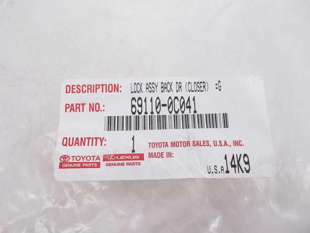 Toyota Sequoia Galinio Durų Sankaba Su Galinio Vartų Sankaba Originalus 691100C041