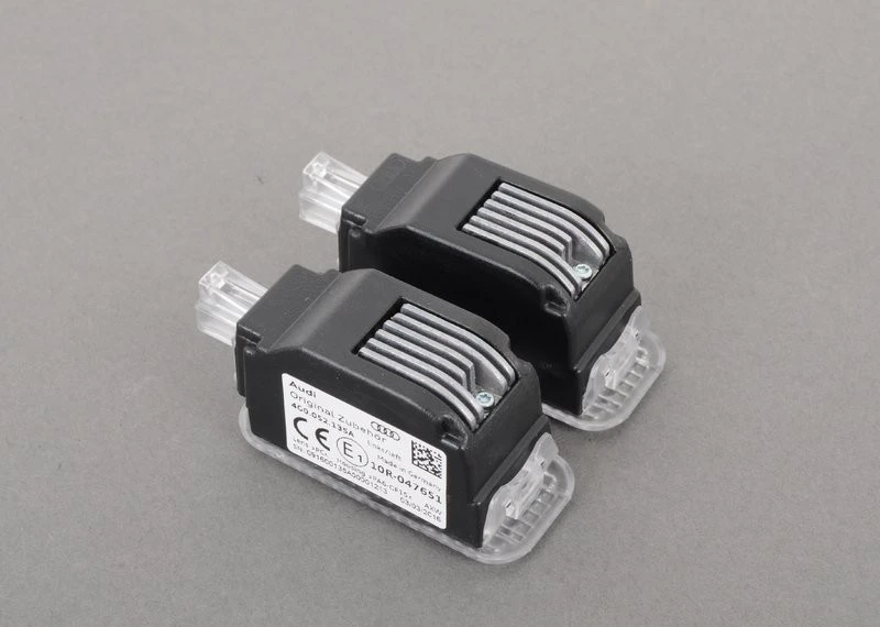 VAG 1 Komplektas LED Įėjimo Šviesų Su Siauru Laidu Audi A3 A4 A6 A7 A8 Q3 Q7 R8 Originalus 4G0052133A