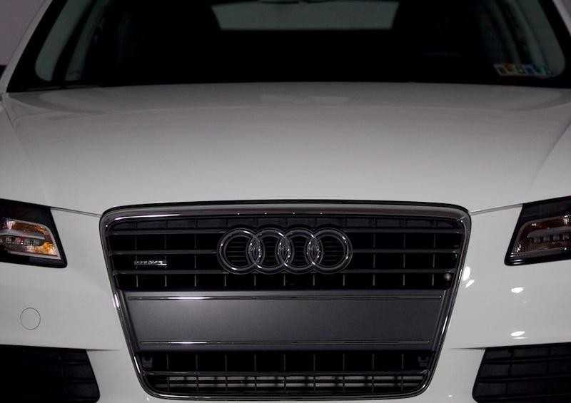 Vag Akmens Pilkos Spalvos Valstybinio Numerio Zenklo Apdaila Audi A4 A5 Originalus 8K08072871QP