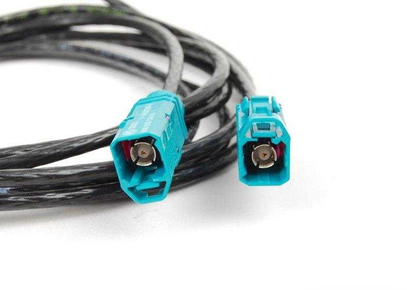 VAG Antenos jungties kabelis Audi A4 Q7 TT Originalus 000098653A