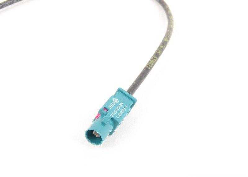 VAG Antenos Kabelis Adapteris Audi A3 2015-2016 Volkswagen Golf 2002-2007 Originalus 000098691