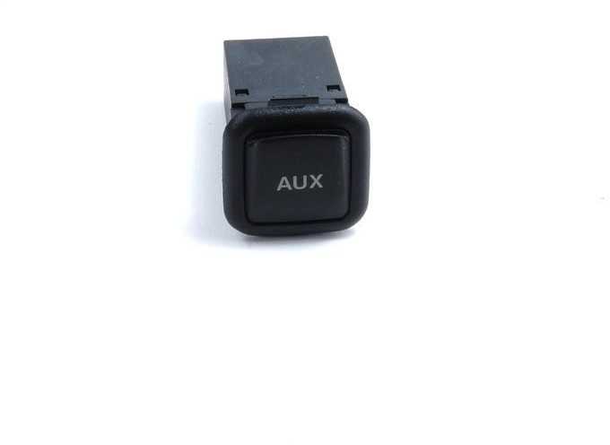 VAG AUDI A1 A1 A3 A4 A4 A5 A6 Q3 Q5 pagalbinis lizdas Aux originalus 8J0035475