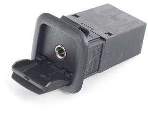 VAG AUDI A1 A1 A3 A4 A4 A5 A6 Q3 Q5 pagalbinis lizdas Aux originalus 8J0035475