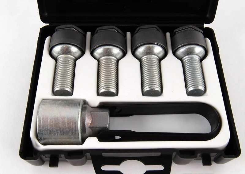 VAG "Audi A1 A3 A4 A5 A6 A7 Q2 TT" ratų varžtų rinkinys M4 x1,5 x27 mm originalus 82A071455