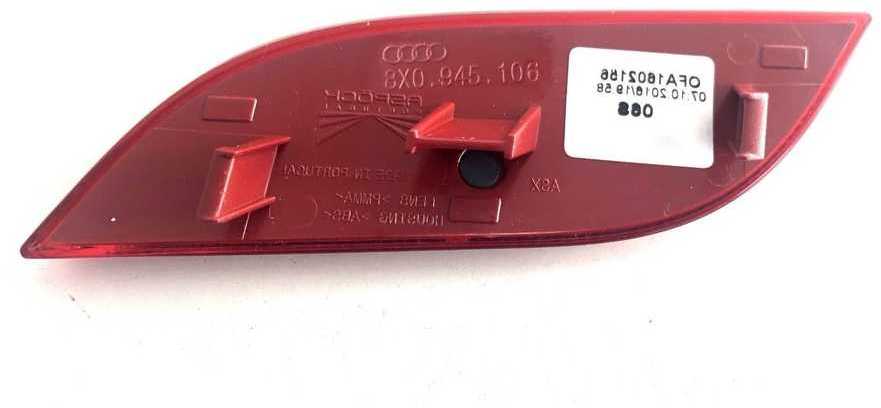 VAG Audi A1 Galinis dešinysis bamperio apatinis atšvaitas originalus 8X0945106