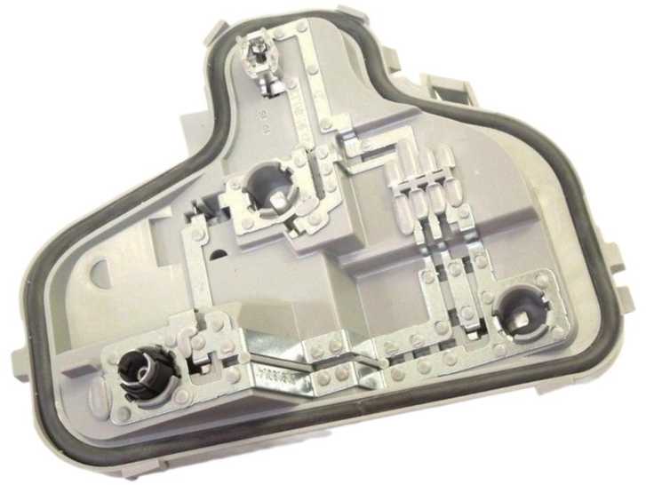 VAG AUDI A3 2009-2013 2 durų galinio žibinto lemputės laikiklis dešinėje originali 8P3945258A