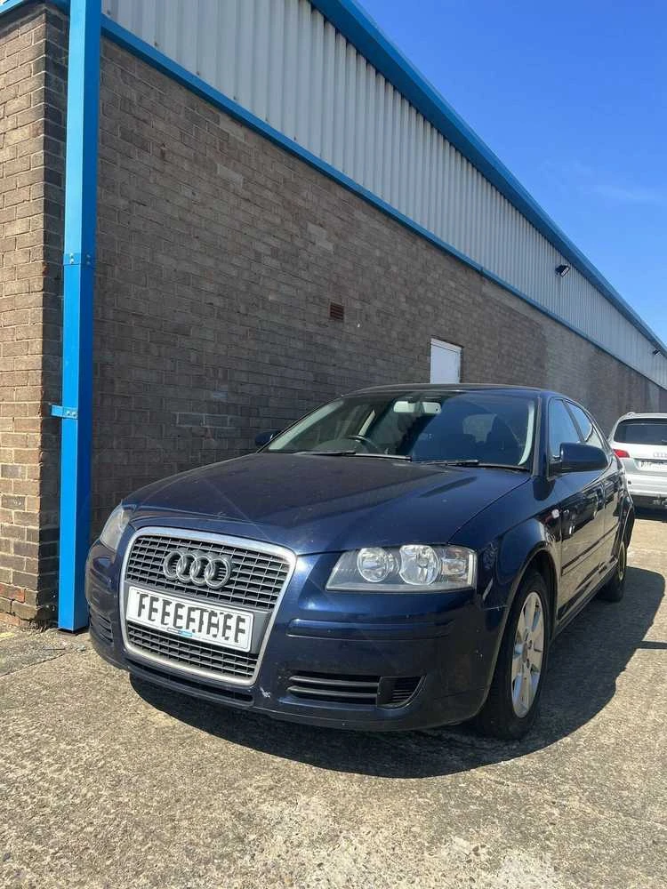 VAG Audi A3 8P A4 B7 oro pagalvės avarijos traukos šoninio smūgio jutiklis 8P0955557