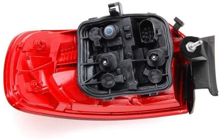 VAG Audi A3 8P kairės pusės galinis žibintas originalus 8P4945095E