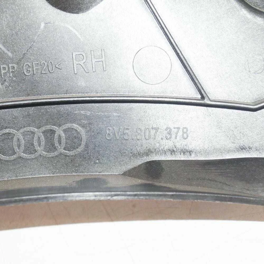 VAG Audi A3 8V galinio dešiniojo bamperio laikiklis 8V5807378 GENUINALUS NAUJAS