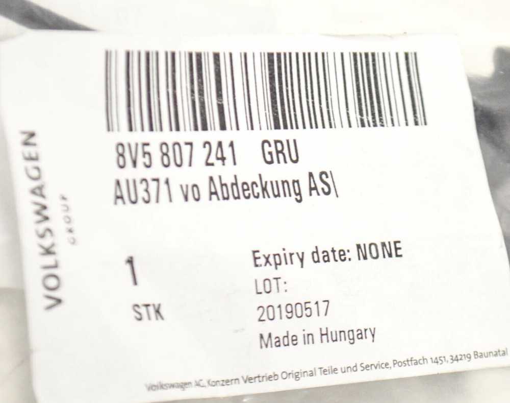 VAG AUDI A3 8V priekinio bamperio vilkimo kablio ausies dangtelis originalus 8V5807241GRU