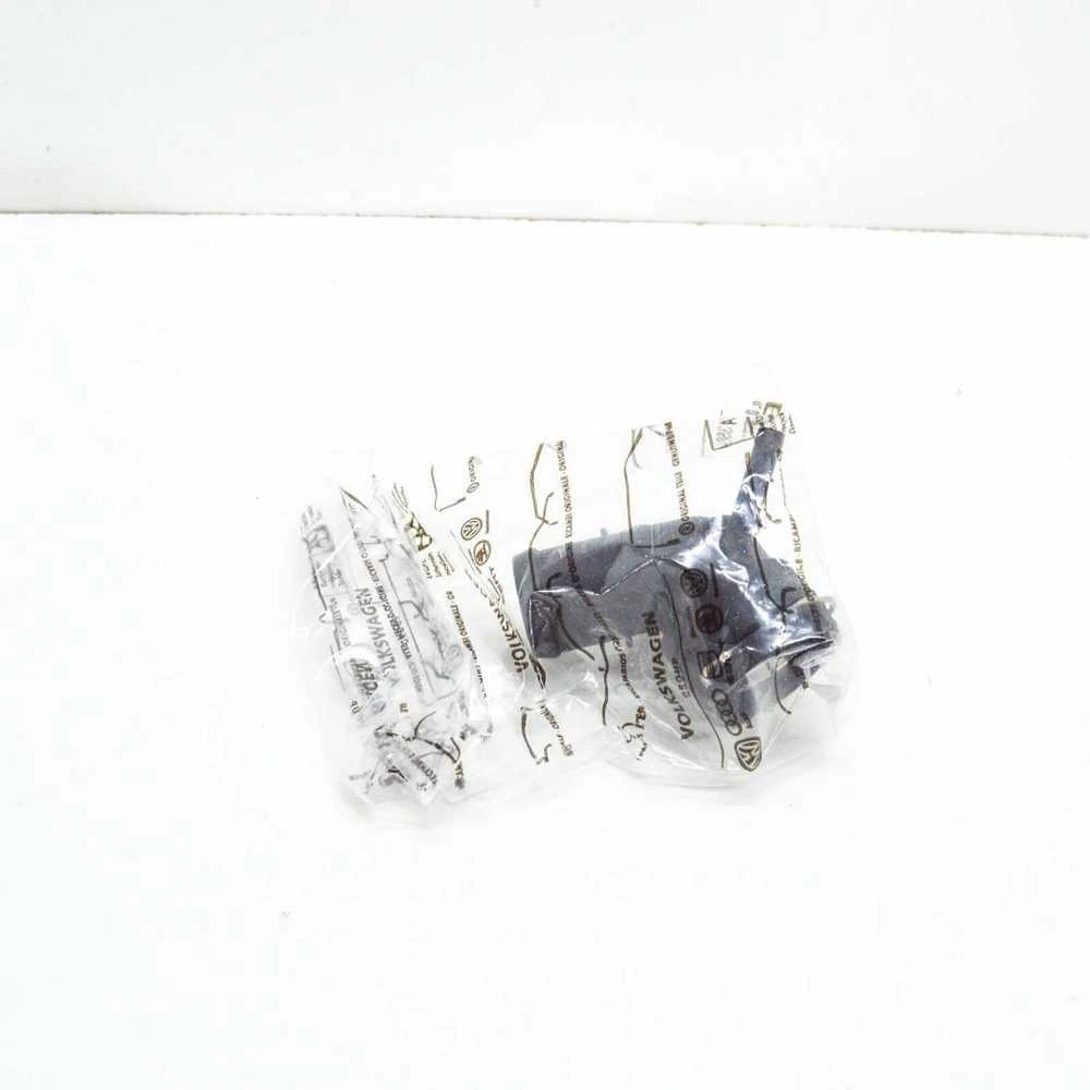 VAG AUDI A3 8V radiatoriaus aušinimo skysčio žarnos adapteris originalus 5Q0122291BL