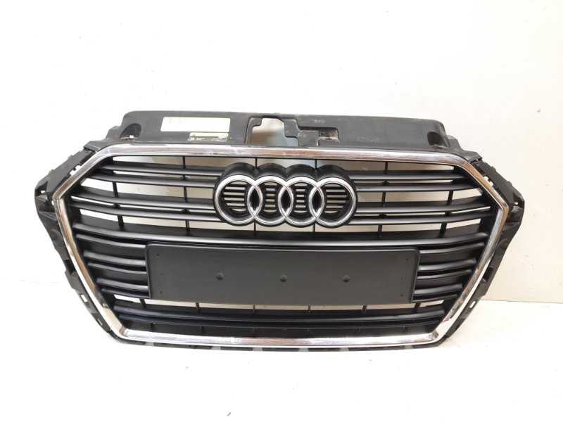 VAG AUDI A3 8V radiatoriaus grotelės originalios 8V3853651AA3FZ