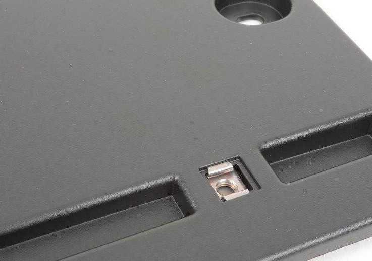 VAG AUDI A3 Cabriolet apdailos detalė valstybinio numerio ženklui originali 8V5827113B9B9