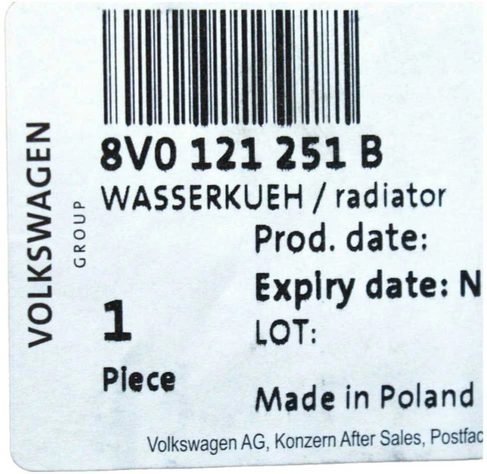 VAG Aušinimo Skysčio Aušintuvas Audi A3 8Y RS3 8V Originalus 8V0121251B