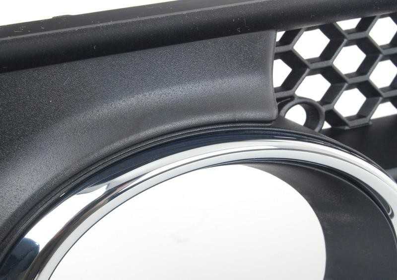 VAG AUDI A3 S3 08-12 FL kairės pusės priekinio bamperio rūko žibinto grotelės originalios 8P0807681P9B9