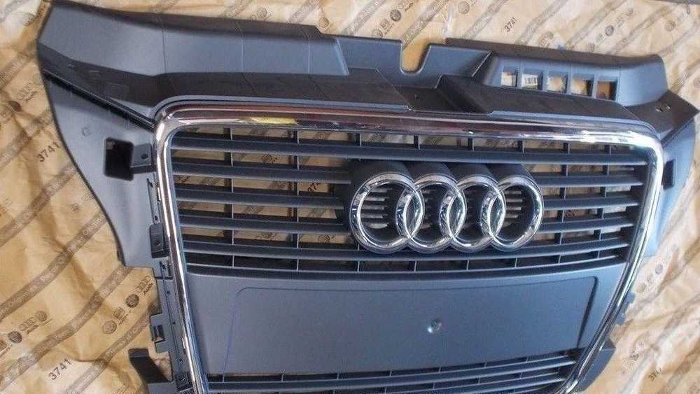 VAG Audi A3 S3 Pilko Akmenų Spalvos Radiatoriaus Grotelė Originalus 8P0853651M1QP