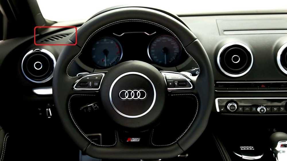 VAG AUDI A3/S3/RS3 LHD priekinis prietaisų skydelis N/S kairė oro ventiliacijos anga originali 8V18197936PS