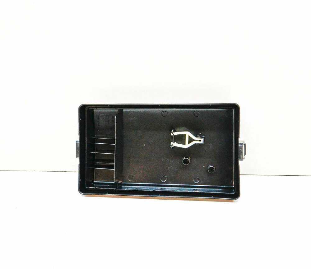 VAG AUDI A3 saugiklių dėžutės dangtelis originalus 5Q0937132C