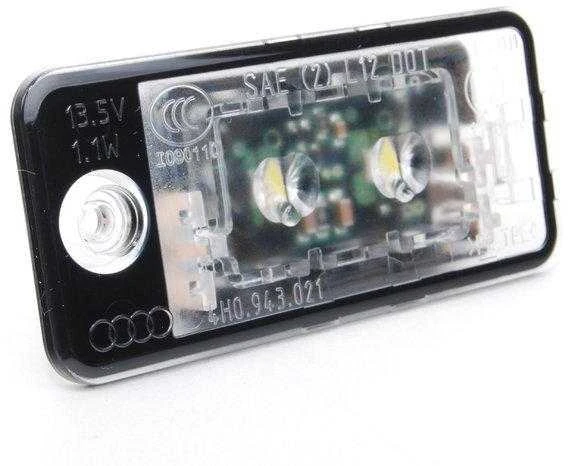 VAG Audi A4 8E B6 B7 / A6 4F LED valstybinio numerio ženklo žibintas kairysis 4H0943021 originalus