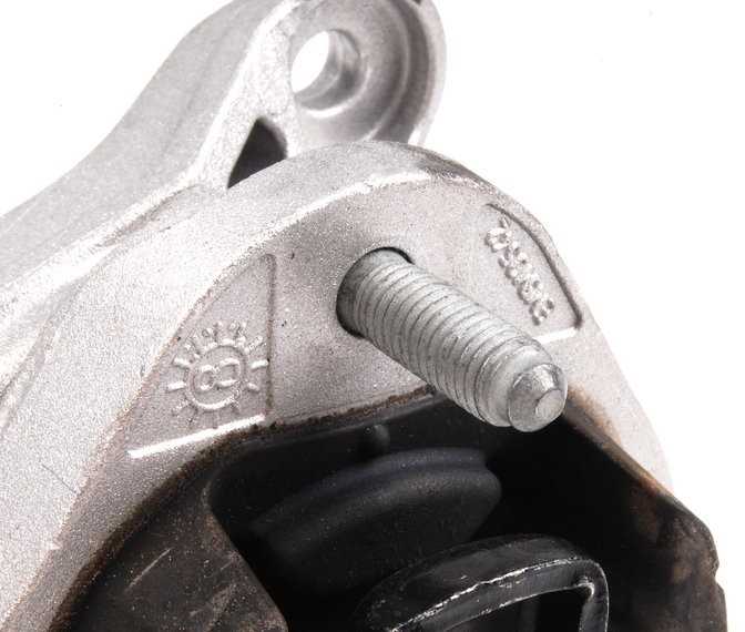 VAG AUDI A4 8EC, B7 Automatinės pavarų dėžės laikiklis originalus 8E0399105HM