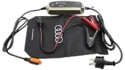 VAG Audi A4 A5 A5 A6 A7 Akumuliatoriaus įkroviklis 5.0 220-240V Akumuliatoriaus diagnostika Originalus 420093050C