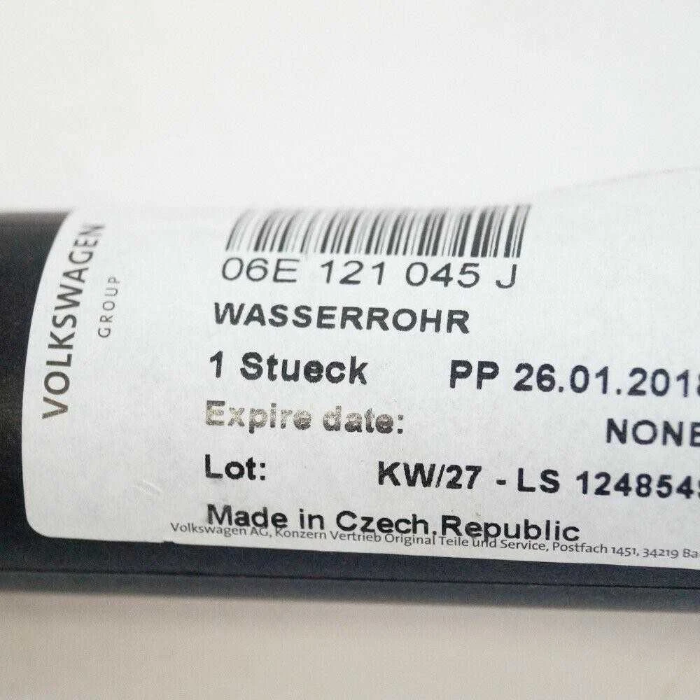 VAG Aušinimo Skysčio Vamzdis Audi A4 A5 Q5 2008-2012 Originalus 06E121045J