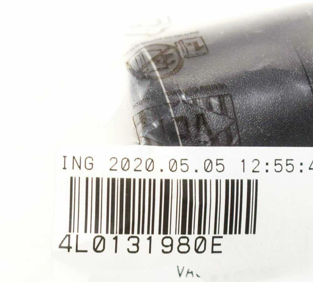 VAG Audi A4 A5 Bako dangtelis originalus 4L0131980E