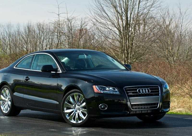 Vag Akmens Pilkos Spalvos Valstybinio Numerio Zenklo Apdaila Audi A4 A5 Originalus 8K08072871QP