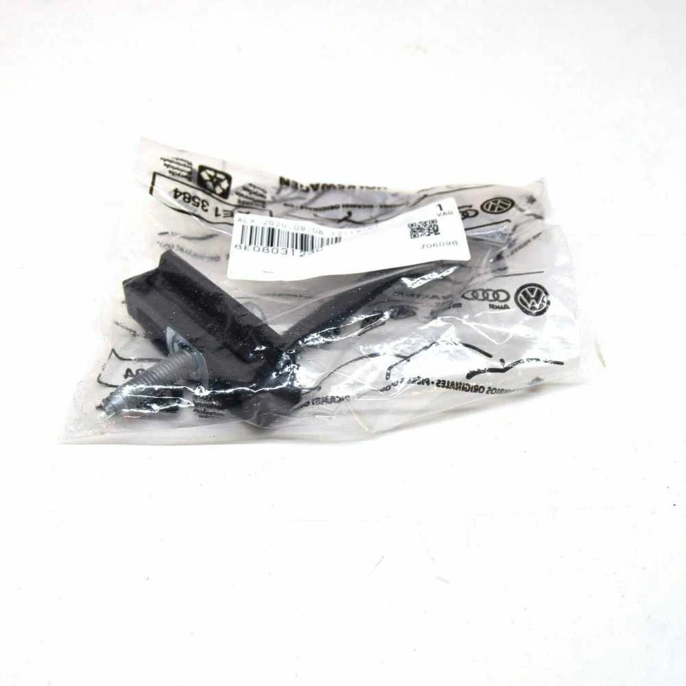 VAG AUDI A4 B7 akumuliatoriaus tvirtinimo juostelė originali 8E0803123C