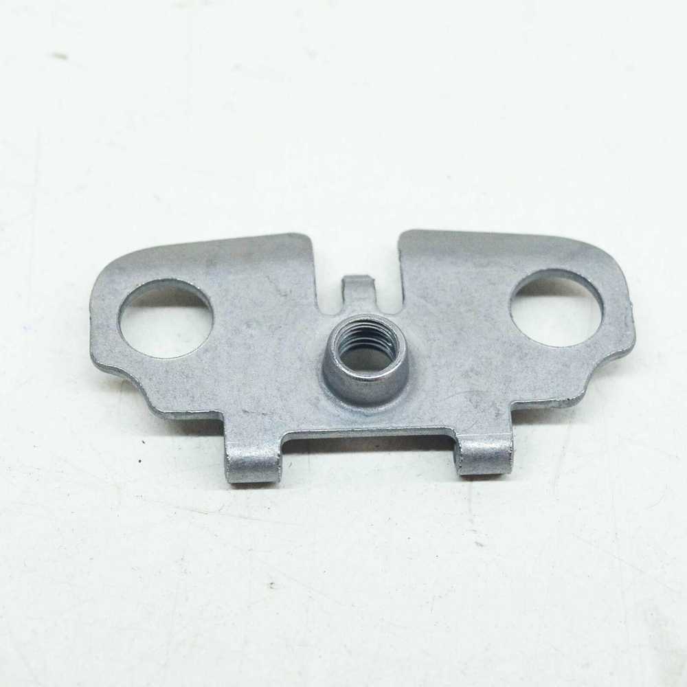 VAG AUDI A4 B9 Priekinis Bamperio Dangtelio Laikiklis 8W0807277 NAUJAS ORIGINALUS