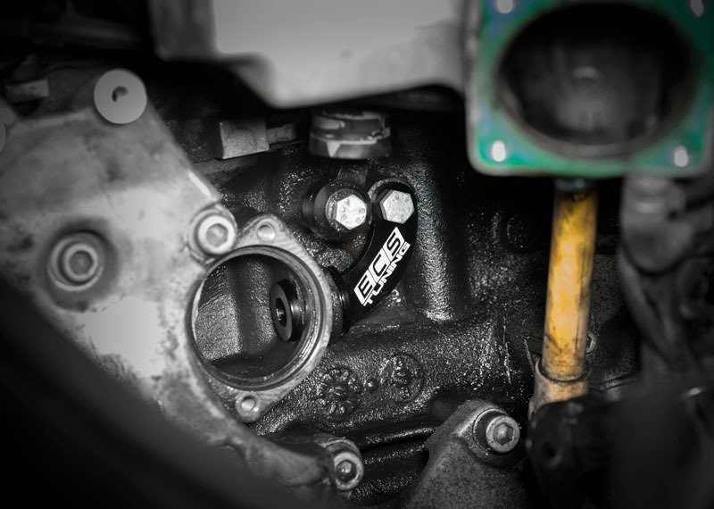 VAG Audi A4 Quattro 2002-2006 Termostato korpuso kištukas originalus 06B103033A