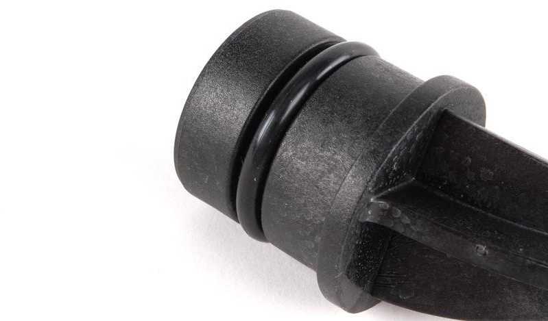VAG Audi A4 Quattro 2002-2006 Termostato korpuso kištukas originalus 06B103033A