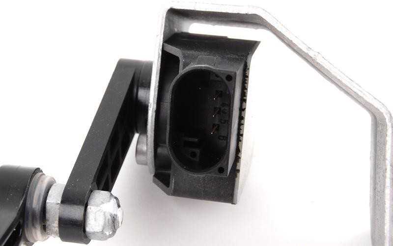 VAG Audi A4 S4 RS4 priekinis žibintų lygio jutiklis originalus 8E0941285J