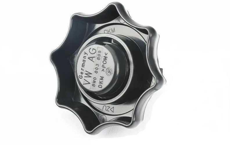 VAG AUDI A4 S4 S4 A5 S5 RS5 Atsarginis ratų tvirtinimo varžtas Originalus 8W0803899