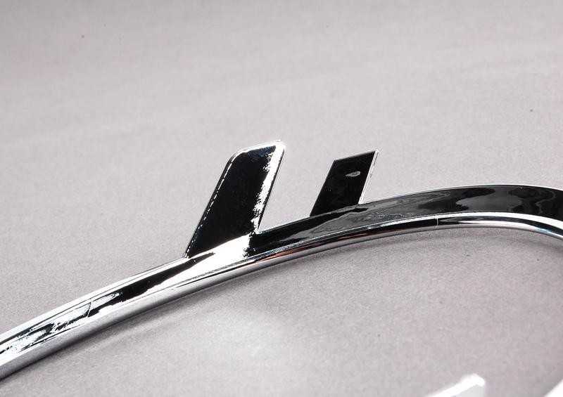 VAG AUDI A5 08-12 Bamperis O/S Dešinysis grotelės rūko žibintas Chrome Surround 8T08531022ZZ originalus