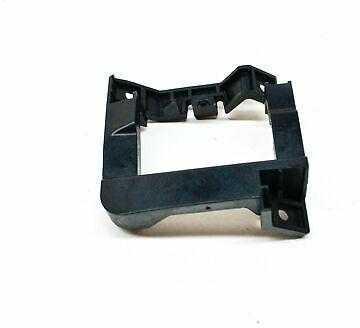VAG AUDI A5 CABRIO 8W6 galinio bamperio kairiojo radaro laikiklis originalus 8W6907175A