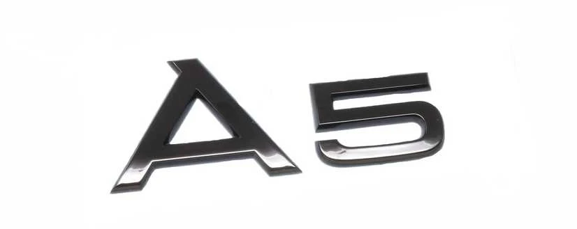 VAG "Audi A5" užrašas Juodos spalvos emblema Logotipas Galinės durelės Originalus 8W6071803