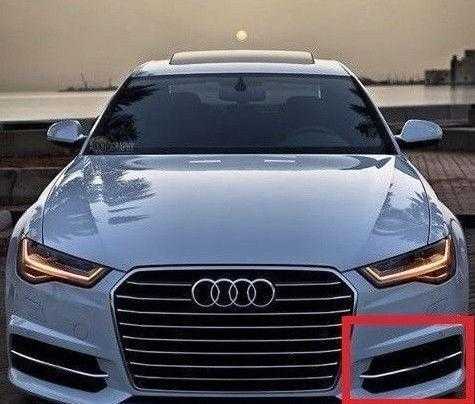 VAG Audi A6 2015-18 S-Line priekinio bamperio šoninės grotelės kairėje pusėje su liejimo detalėmis Originalus 4G0807647B9B9