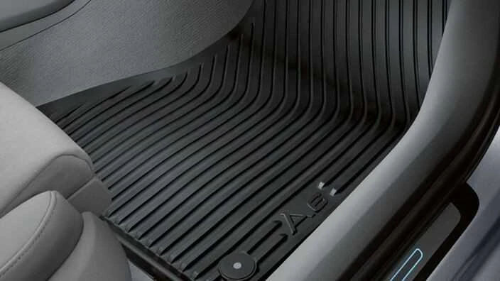 VAG Audi A6 4G C7 Guminių grindų kilimėlių komplektas priekyje juodas 4G1061501041 Originali