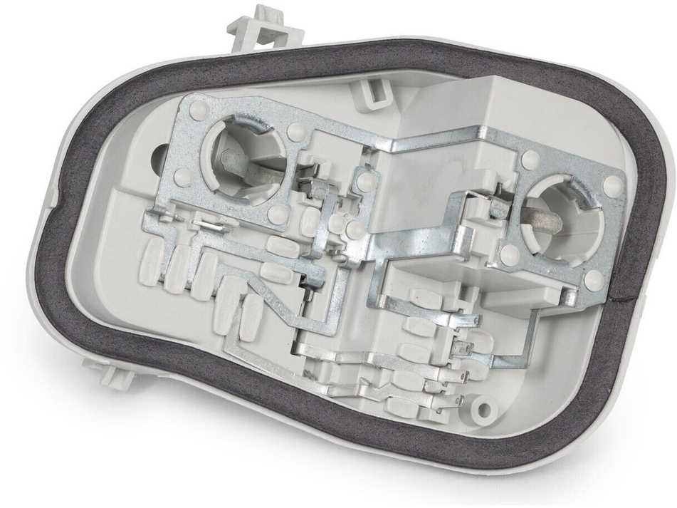 VAG Audi A6 Avant (4F5 C6) Galinių žibintų lizdas išorėje kairėje 4F9945221C Originalus