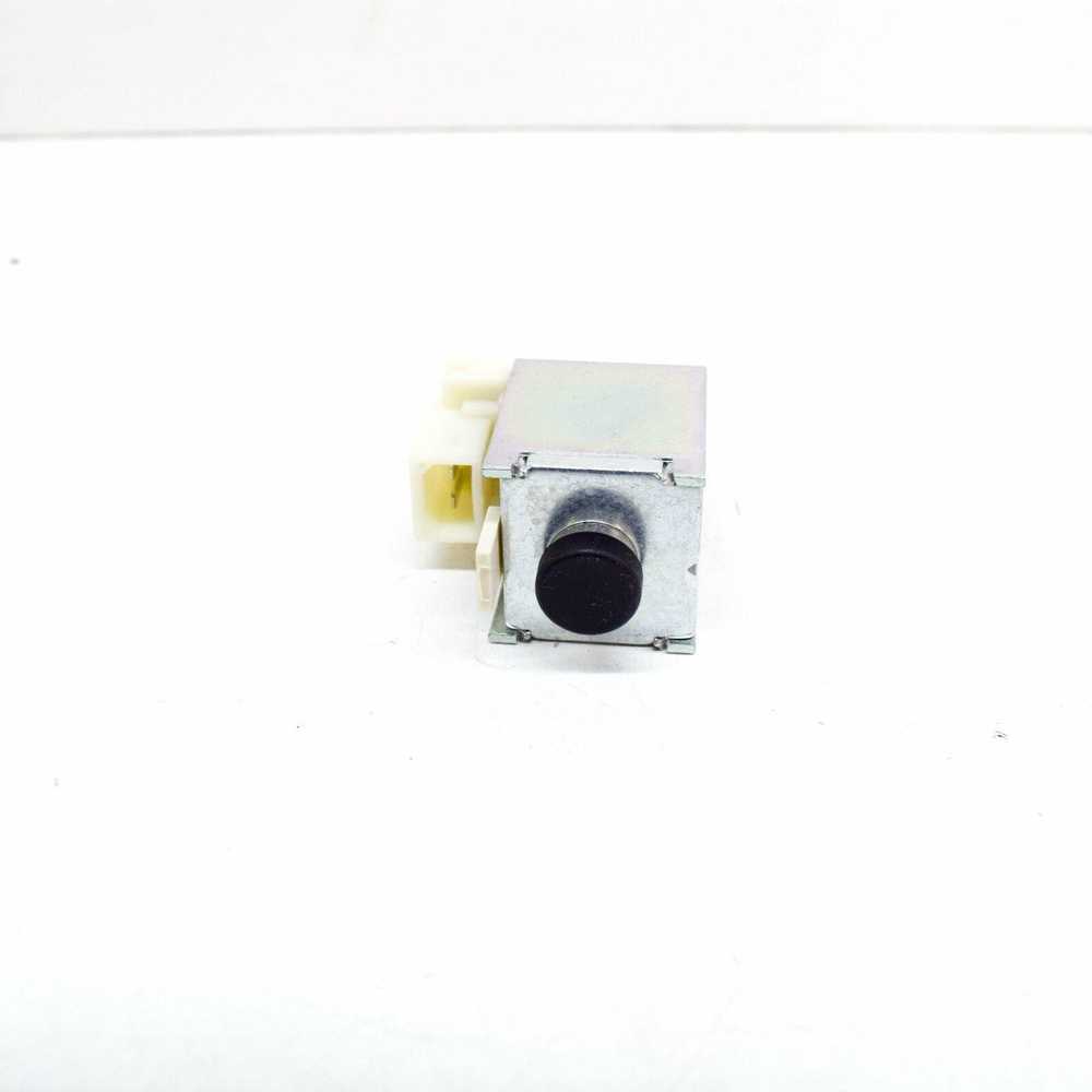 VAG AUDI A6 C6 Pavarų perjungimo užraktas Solenoidas Elektromagnetas 4F0927353A NAUJAS ORIGINALUS