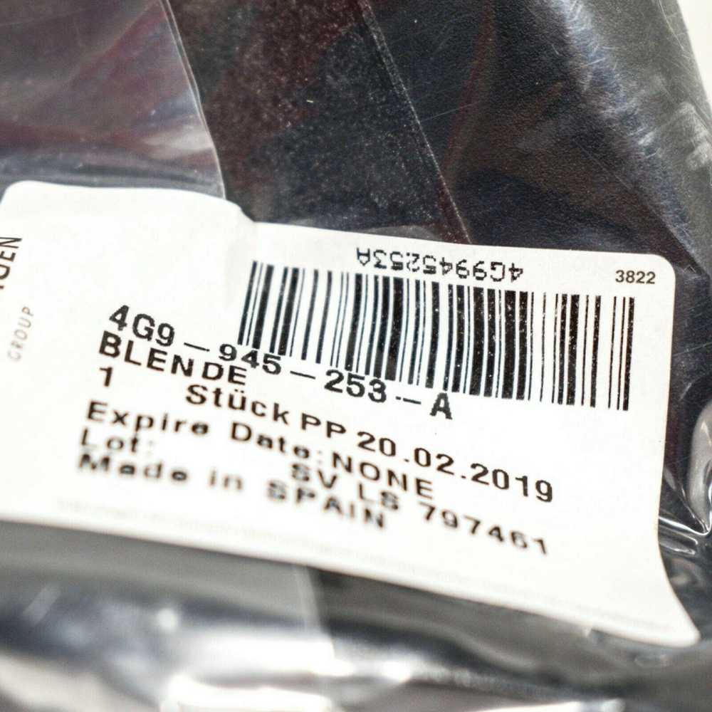 VAG Audi A6 C7 Galinio žibinto dangtelis Šoninė dalis Galinė kairė originali 4G9945253A