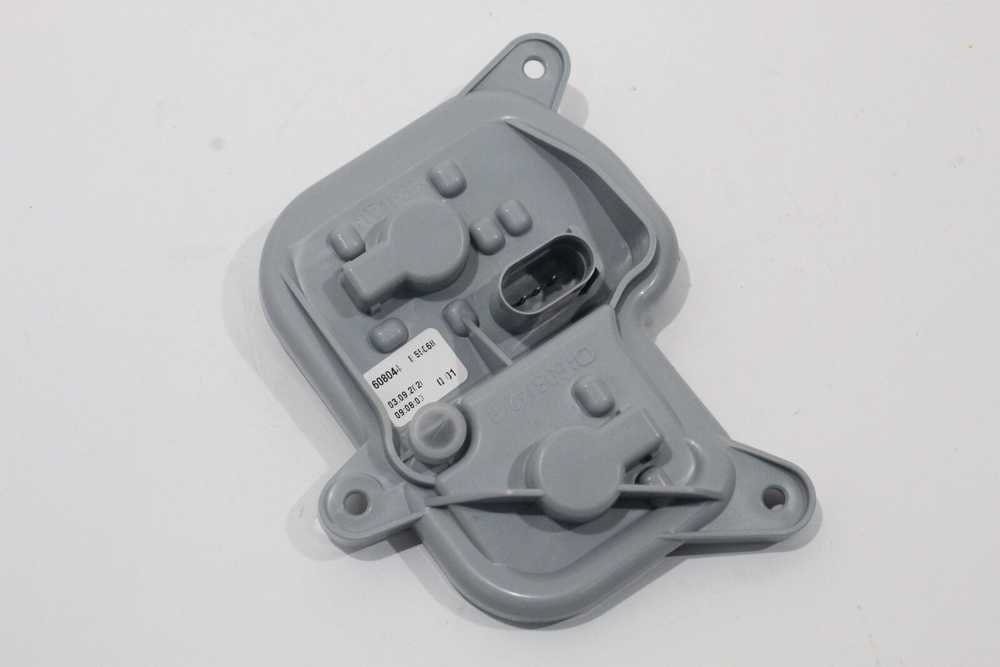 VAG Audi A6 Dešinysis lemputės laikiklis Originalus 4G9945222