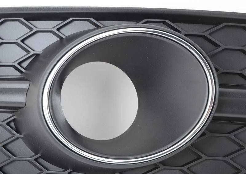 VAG "Audi A7 S7" priekinio bamperio rūko žibinto grotelės dešinėje pusėje originalios 4G8807682C9B9